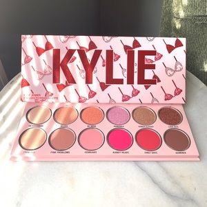 Kylie Cosmetics 2019 Valentines Day Palette!